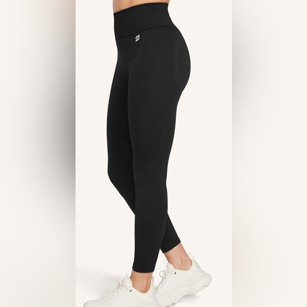 NWT Peloton Seamless High Rise Leggings in BlacK. XS/S - Picture 2 of 6